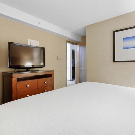 Sandman Hotel & Suites London Downtown エクステリア 写真
