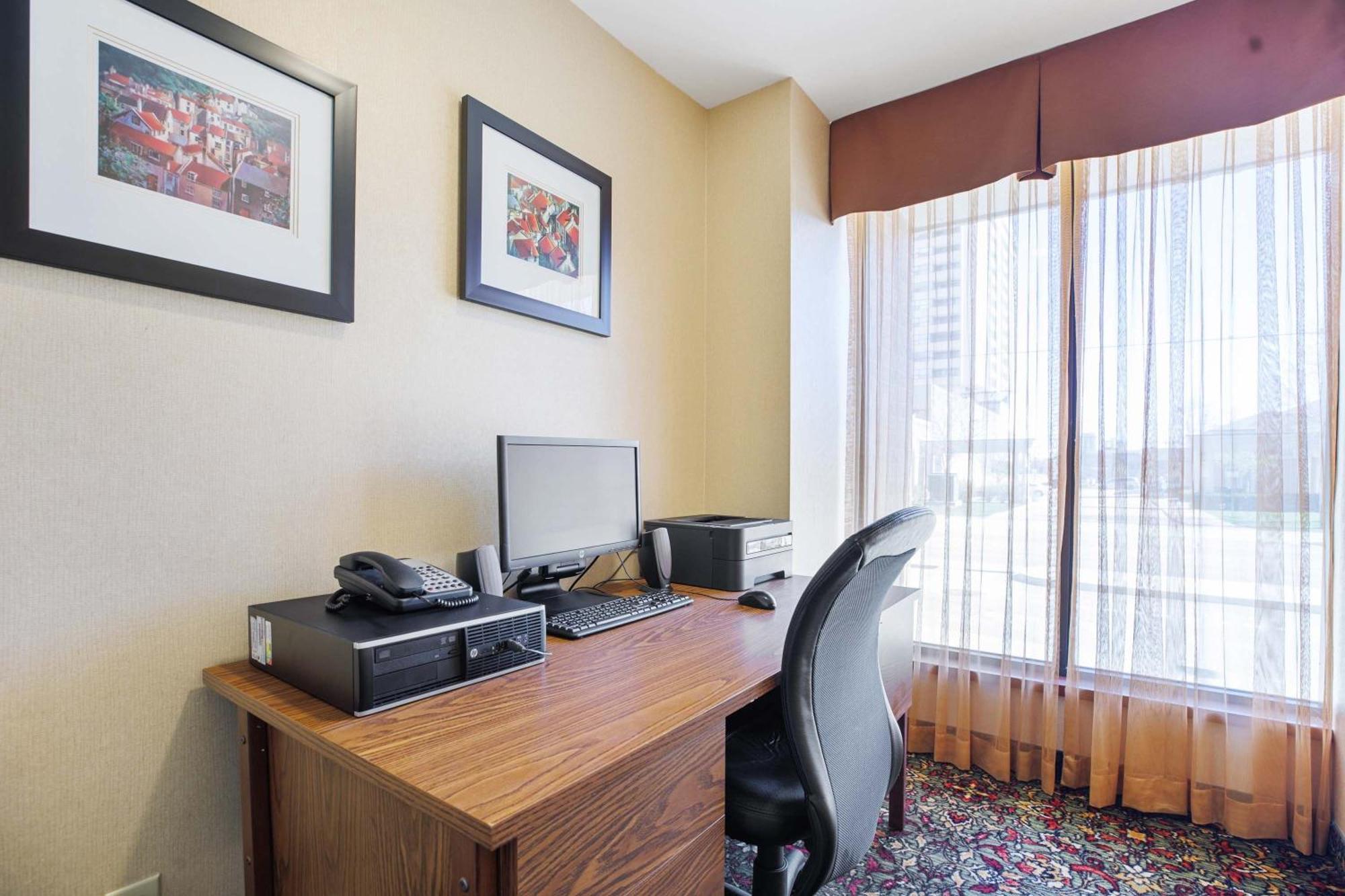 Sandman Hotel & Suites London Downtown エクステリア 写真