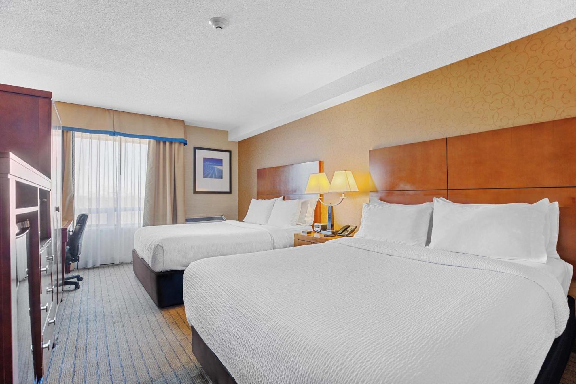 Sandman Hotel & Suites London Downtown エクステリア 写真