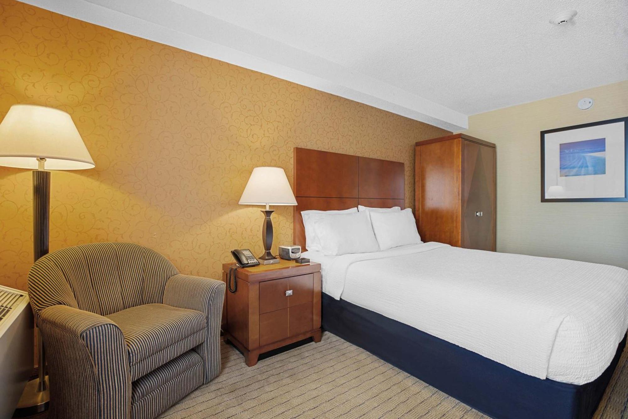 Sandman Hotel & Suites London Downtown エクステリア 写真