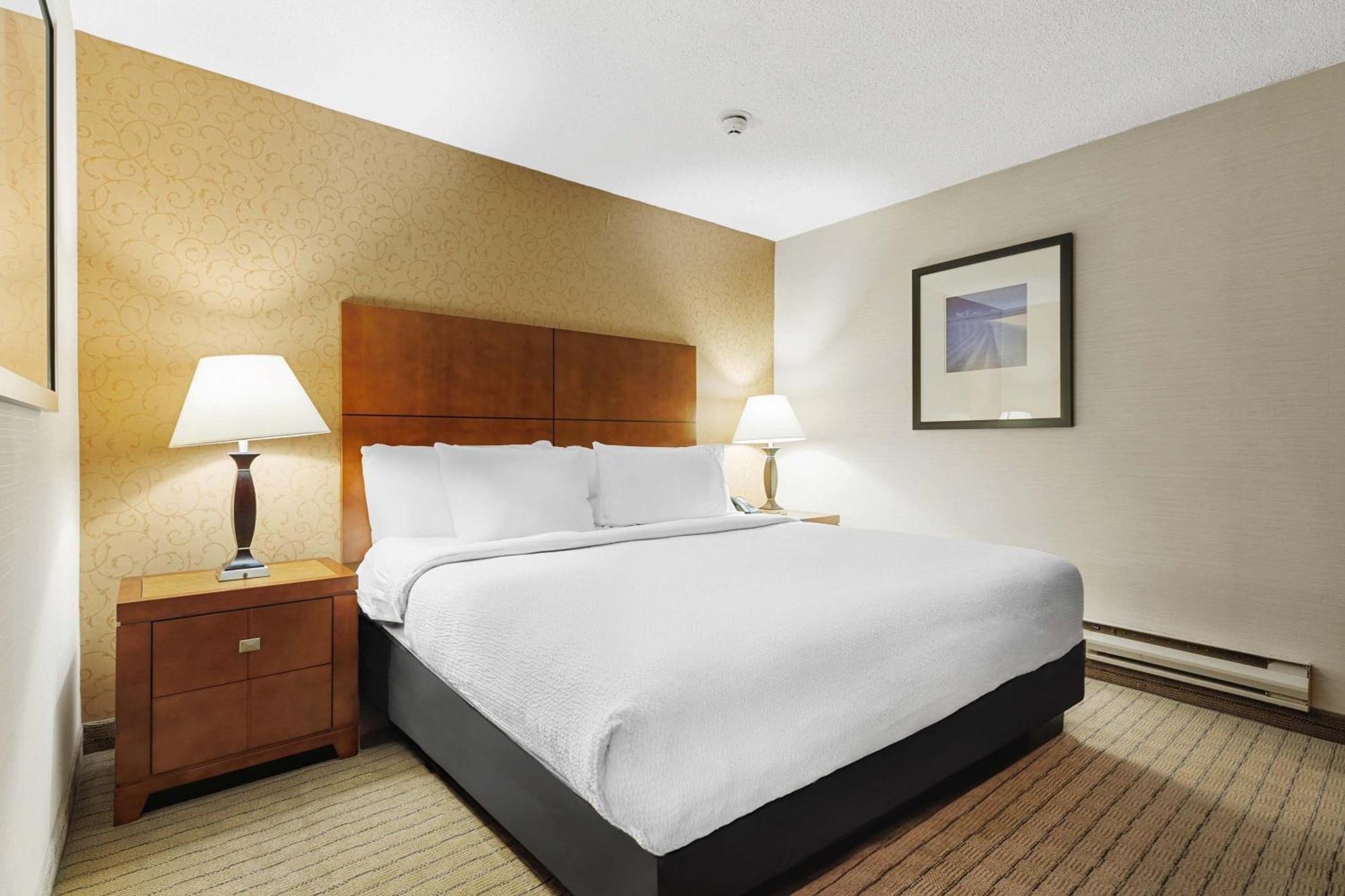 Sandman Hotel & Suites London Downtown エクステリア 写真