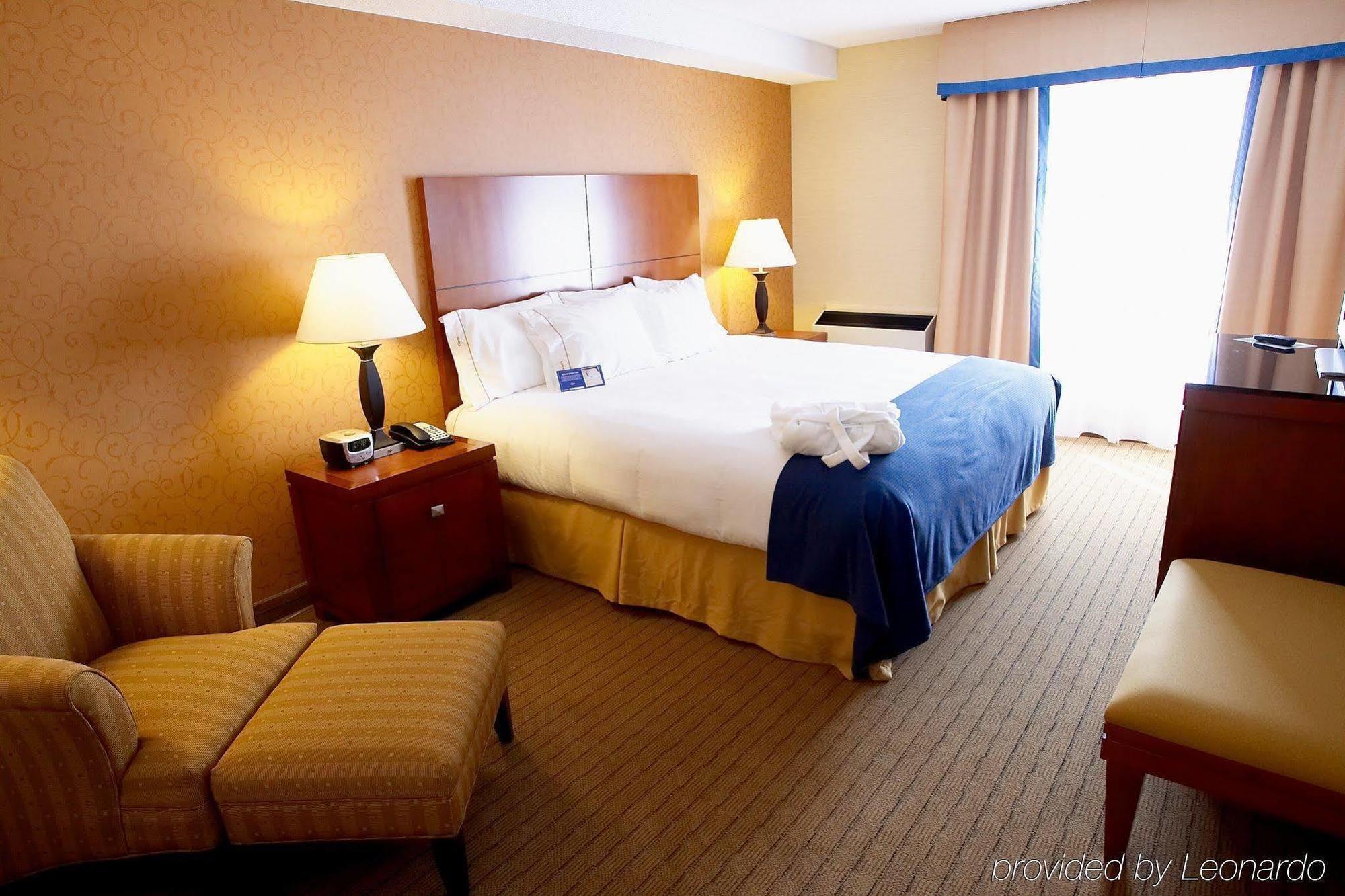 Sandman Hotel & Suites London Downtown 部屋 写真