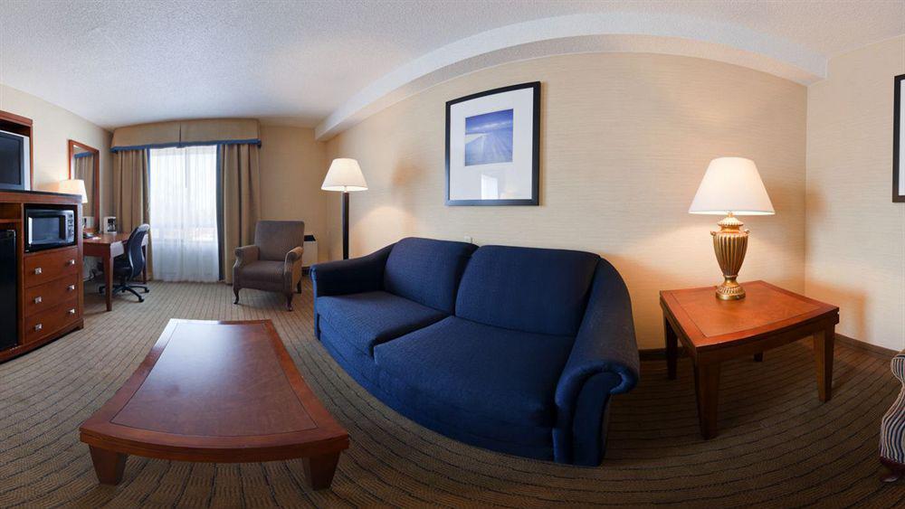 Sandman Hotel & Suites London Downtown エクステリア 写真